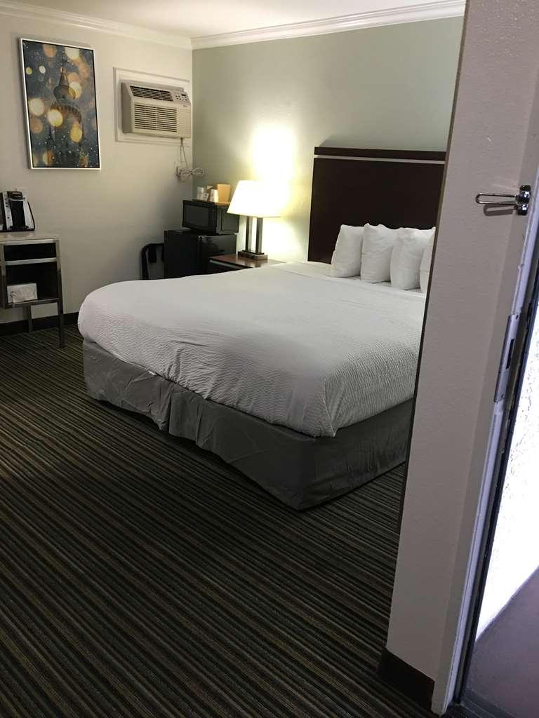 Best Western Courtesy Inn Hotel - Anaheim Resort At The Park Habitación foto
