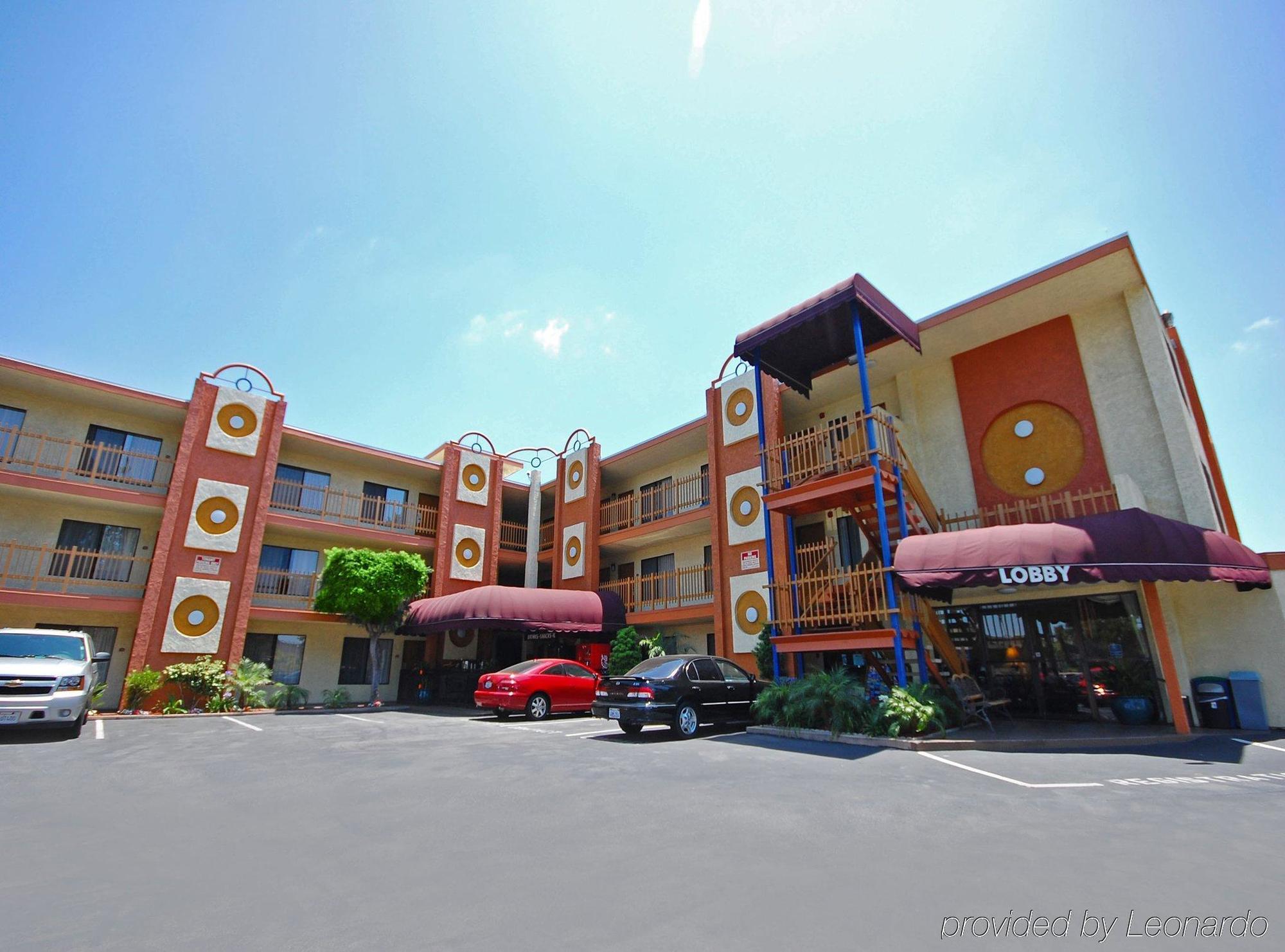 Best Western Courtesy Inn Hotel - Anaheim Resort At The Park Exterior foto
