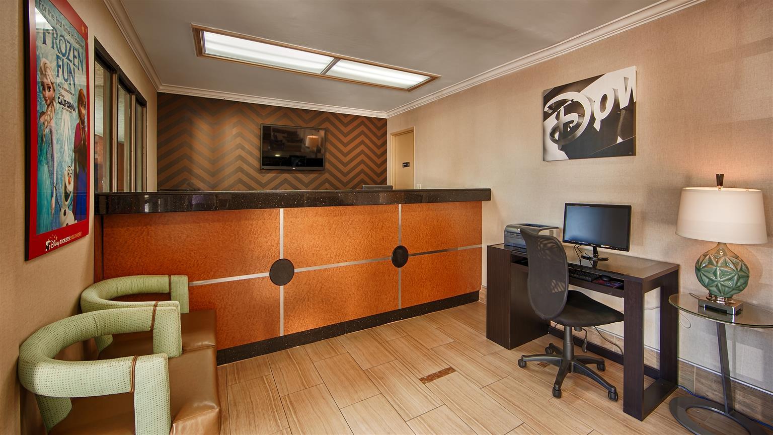 Best Western Courtesy Inn Hotel - Anaheim Resort At The Park Exterior foto